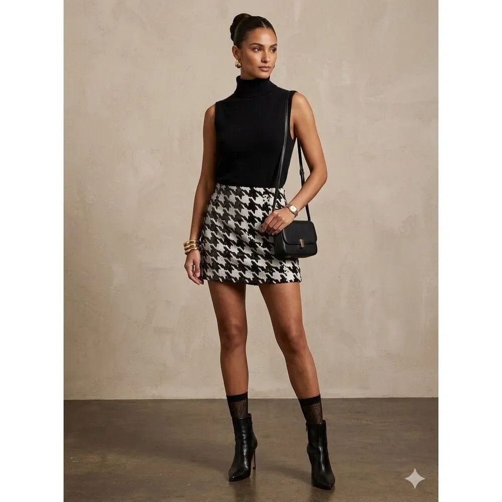 ZARA Black & White Sequined Houndstooth Mini Skirt Size L